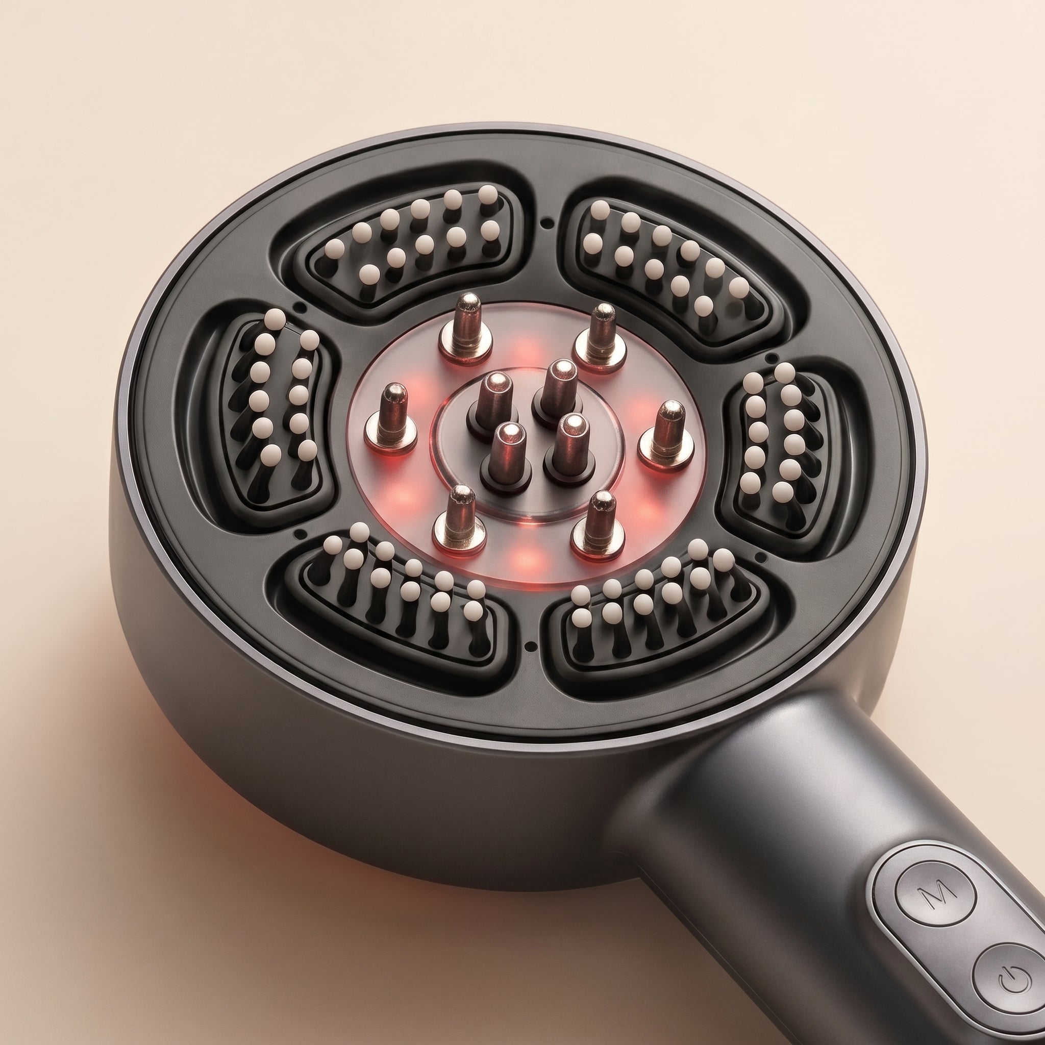 1. Innovative 4-in-1 TechnologieMellyon vereint Rotlicht, EMS, Massage und integrierte Ölverteilung in einem einzigen, perfek abgestimmten Gerät – für maximale Wirkung bei minimalem Aufwand